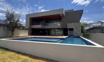 Imagem 3: Casa de 4 quartos no condominio Victoria num lote de 1000m² pronto para morar