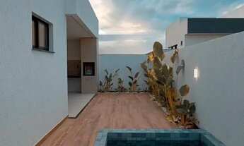 Imagem 3: P A D A N G B E A C H R E S I D E N C E