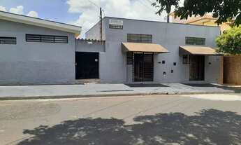 Imagem 2: Casa com comércio área construída de 300 metros quadrados