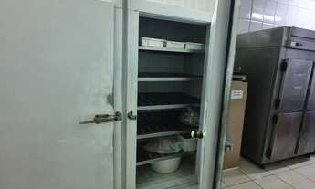 Imagem 5: Cozinha industrial completa e montada