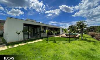 Imagem 6: Casa Modelo no Condomínio Fechado em Atibaia-SP