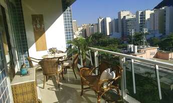 Imagem 2: Apartamento para venda possui 230 metros quadrados com 4 quartos em Copacabana - Rio de Ja