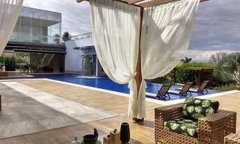 Imagem 6: Belíssima casa em uma excelente localização com acabamento de primeira qualidade