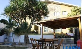 Imagem: CASA ASSOBRADADA - JARDIM PANORAMA - SP