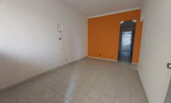 Imagem 2: Terreo, Vila Belmiro, 79m2 uteis, Frente, terraço, 2 dorms amplos, quintal, garagem, vazio