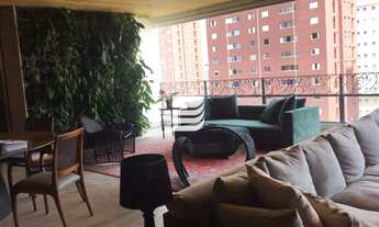 Imagem 5: Apartamento com 287M², 3 suítes sendo 1 máster com: banheiro Sr. e Sra., closet Sr. e Sra