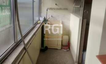 Imagem 5: Ótimo apartamento de 2 dormitórios, sala de jantar, cozinha mobiliada e 1 vaga de garagem