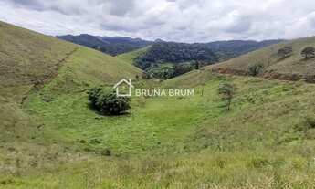 Imagem 7: Sítio para Venda em Teresópolis, Volta do Pião, 2 dormitórios, 1 suíte, 2 banheiros, 2 vag