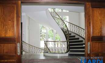 Imagem: SOBRADO - PERDIZES - SP