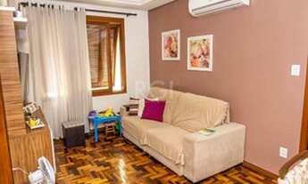 Imagem 4: Apartamento de dois dormitórios totalmente reformado bairro São Geraldo em Porto Alegre