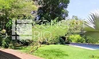 Imagem 4: Casa incrível localizada dentro da Floresta da Gávea. Um charme sem igual