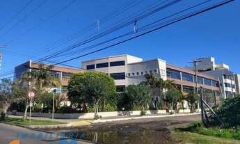 Imagem 2: Em Avenida principal, entre centro e mar