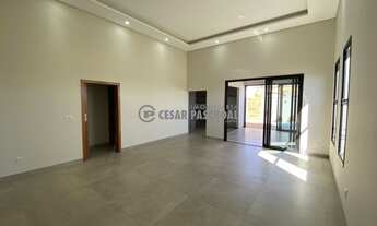 Imagem 3: Casa em Condomínio Térrea Vila do Golfe A Residência Possui Uma área De 184,05 M²<br>