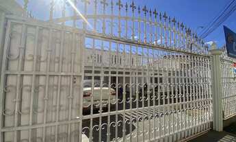 Imagem: Sobrado de esquina no residencial Santos