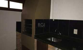 Imagem 3: Porto Alegre - Casa Padrão - Tristeza