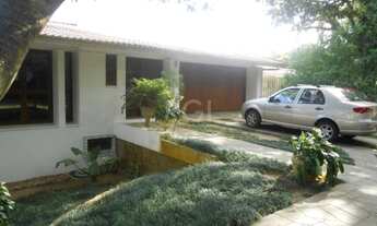 Imagem 3: Porto Alegre - Casa Padrão - Tristeza