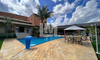 Imagem 2: Casa de condomínio sobrado para venda possui 534 metros quadrados com 5 quartos