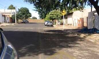 Imagem 2: Terreno - Jardim Monte Mor - Botucatu