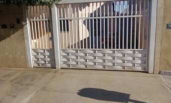 Imagem: Casa em rua pública