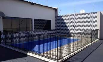 Imagem 4: Venda Imóvel com Piscina, todo murado