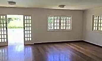 Imagem 7: Casa de condomínio para aluguel possui 400 metros quadrados com 4 quartos