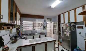 Imagem 6: Casa assobradada de 03 dormitórios, 03 salas e 02 vagas. Lote inteiro