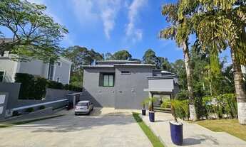 Imagem 5: Mansão Mobiliada Condomínio Fechado 320 m² Área Útil 3 Dormitórios 5 Banheiros