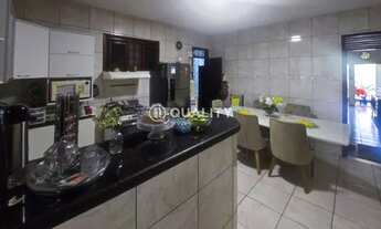 Imagem 3: Casa Plana no Henrique Jorge com 4 quartos