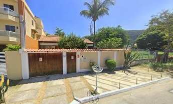 Imagem 5: Casa de 267 m² com 3 quartos em Piratininga, rua da praia - Niterói - RJ