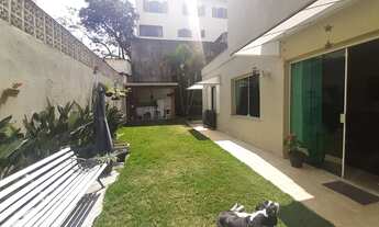 Imagem 6: Sobrado para venda possui 220 metros quadrados com 4 quartos