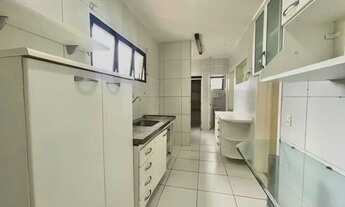 Imagem 6: Venha morar neste Amplo Apartamento com armários embutidos em localização espetacular na A