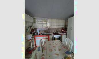 Imagem 6: Já pensou em morar próximo de escolas, mercados , açougues , academias ?