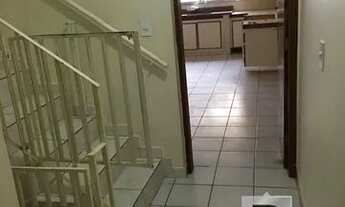 Imagem 7: 260 m² - 3 dormitórios, 1 suíte, dormitório de empregada, 5 banheiros , 3 vagas, lavanderi