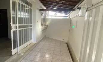 Imagem 2: ÓTIMA CASA TRÊS QUARTOS COM DUAS VAGAS DE GARAGEM