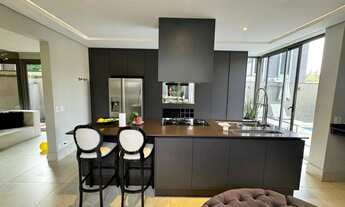 Imagem 7: Casa mobiliada em Alphaville resid burle Max com 300m 4 suítes 4 vg 35.000 pacote mensal