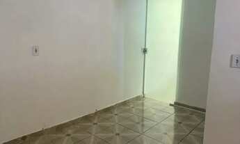 Imagem 2: ALUGA-SE ÓTIMA CASA COM 3 CÔMODOS INDEPENDENTE NO JD SANTO ANTÔNIO