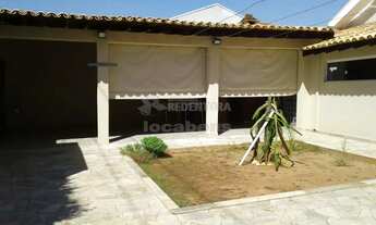 Imagem: Mansur Daud - Casa em esquina, estado de