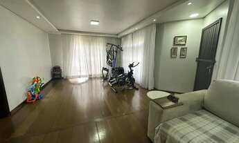 Imagem 4: Casa de Esquina com Garagem no subsolo