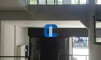 Imagem: Prédio Comercial Pronto Em frente ao Terminal