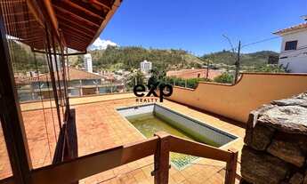 Imagem 3: Casa Alto Padrão no Pinheirinho - 515 m², Piscina, Energia Solar e 6 Vagas em Itajubá (MG