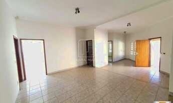 Imagem 2: Casa (térrea na rua) 3 dormitórios/suite