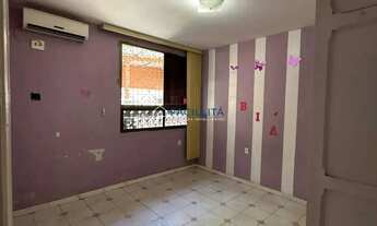 Imagem 5: Casa à Venda no Bairro São Francisco 4 Quartos, Amplo Terreno, Excelente Localização-Mana