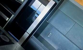 Imagem 6: Laise mostra Loft com Fino acabamento