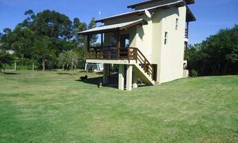 Imagem: Belíssima casa recém construída na Praia