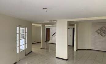 Imagem 3: Sobrado de esquina no residencial Santos Dumont