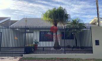 Imagem: Casa com 3 quartos (1 suíte), área gourmet