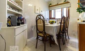 Imagem 7: Casa para Venda em Barueri, Alphaville, 4 dormitórios, 2 suítes, 4 banheiros, 2 vagas