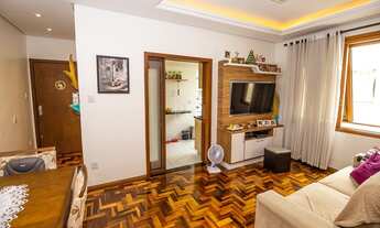 Imagem 7: Apartamento de dois dormitórios totalmente reformado bairro São Geraldo em Porto Alegre