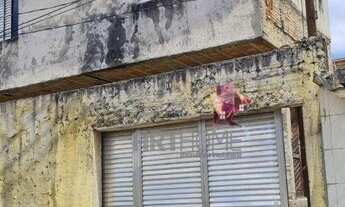 Imagem 2: Sobrado R.Ramos, 3 dorm, suíte, sala, copa e cozinha, garagem 2 carros