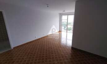 Imagem 2: No Maracanã: maravilhoso apartamento composto por 2 quartos, com vaga na escritura